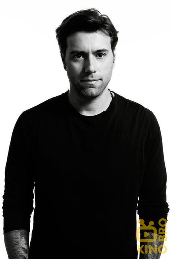 Photo of actor Sebastian Ingrosso