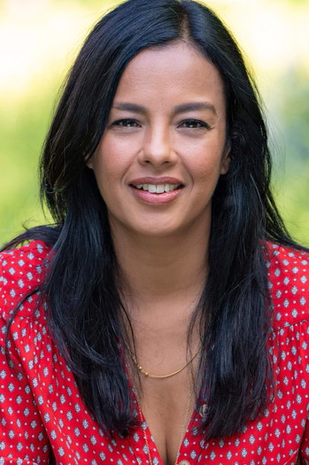 Photo of actress Liz Bonnin