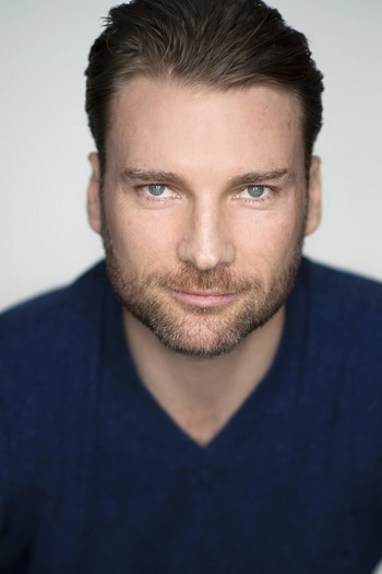 Photo of actor Matt Boesenberg