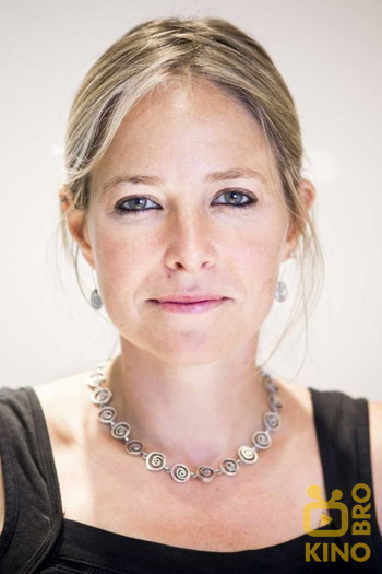 Photo of actress Alice Roberts