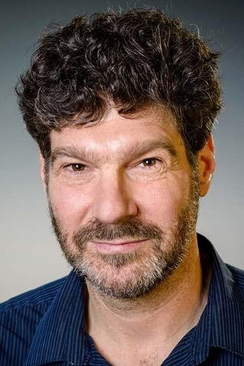 Photo of actor Bret Weinstein