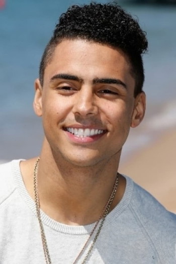 Photo of actor Quincy Brown