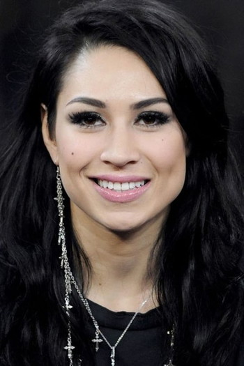 Photo of actress Cassie Steele