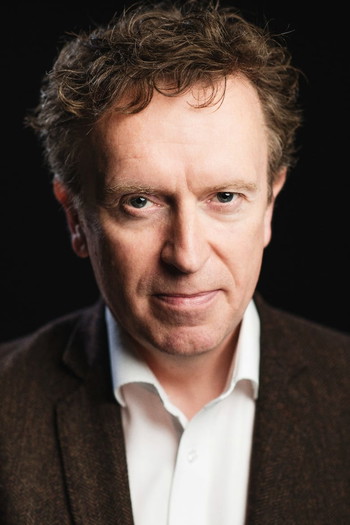 Photo of actor Patrick Fitzsymons