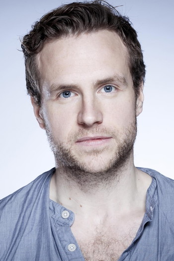 Photo of actor Rafe Spall