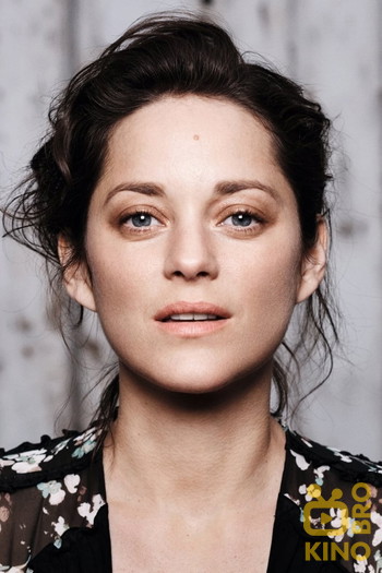 Photo of actress Marion Cotillard