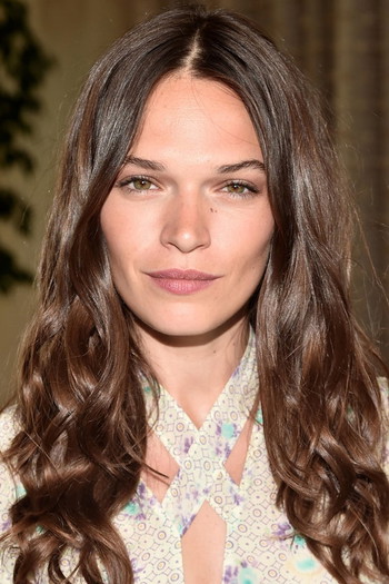 Photo of actress Anna Brewster