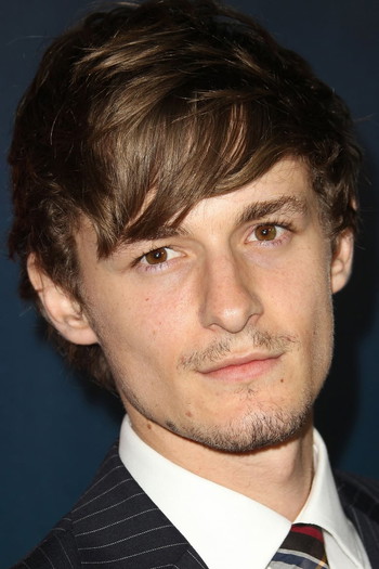 Photo of actor Giles Matthey