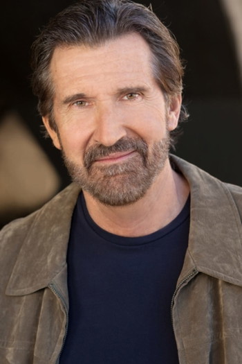 Photo of actor Craig Ahrens