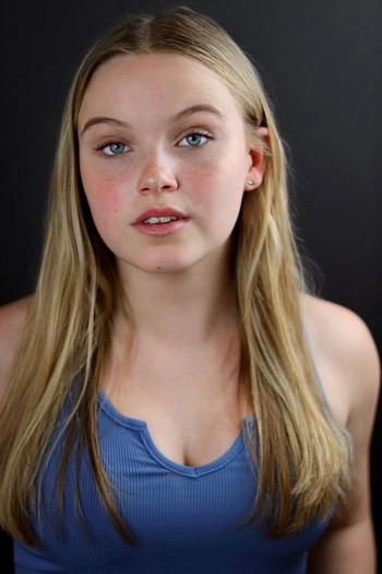 Photo of actor Madilyn Bunzey