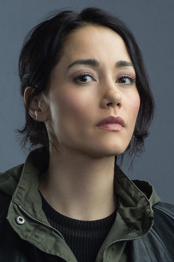 Photo of actress Sandrine Holt