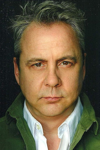 Photo of actor Richard Waugh