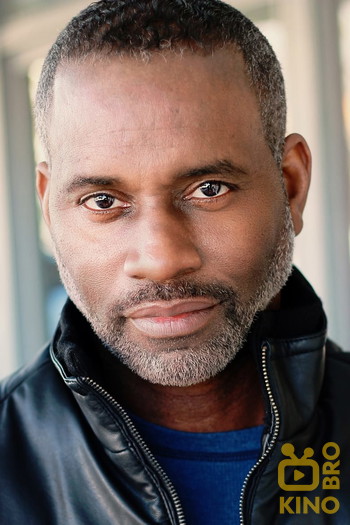 Photo of actor Michael Dyer