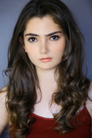 Photo of actress Emily Robinson