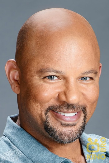 Photo of actor Chris Williams