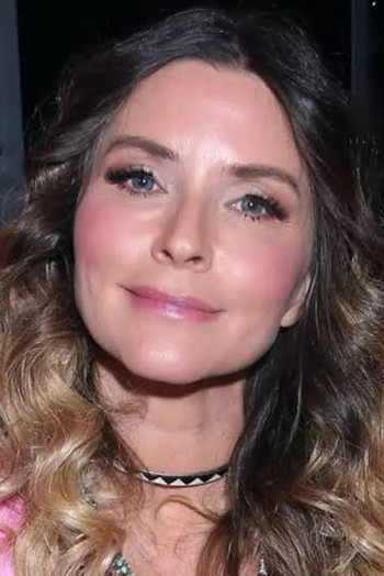 Photo of actress Isabella Camil