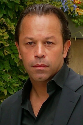 Photo of actor Nelson Vasquez