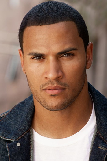 Photo of actor Andre Hall