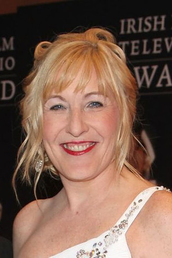 Photo of actress Jennifer Gibney