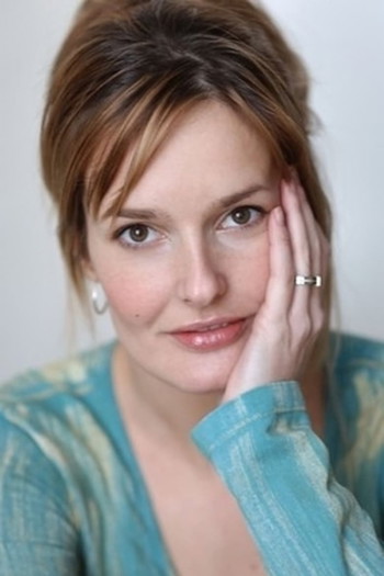 Photo of actress Saskia Mulder