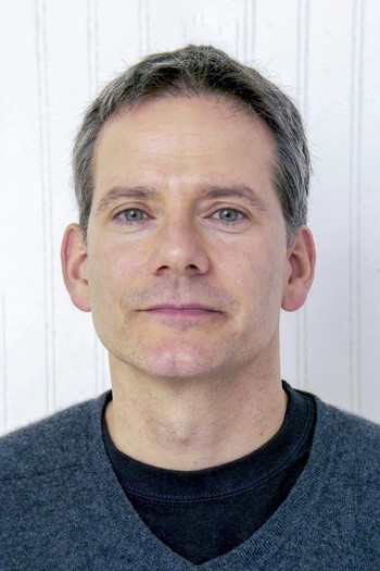 Photo of actor Campbell Scott