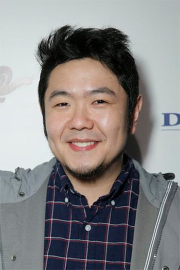 Photo of actor Eric Bauza