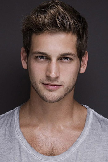 Photo of actor Max Emerson