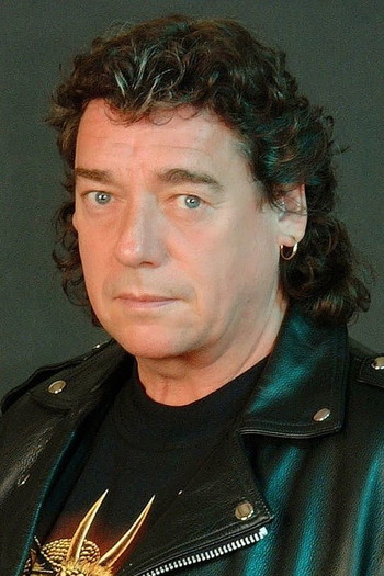 Photo of actor Dennis Stratton