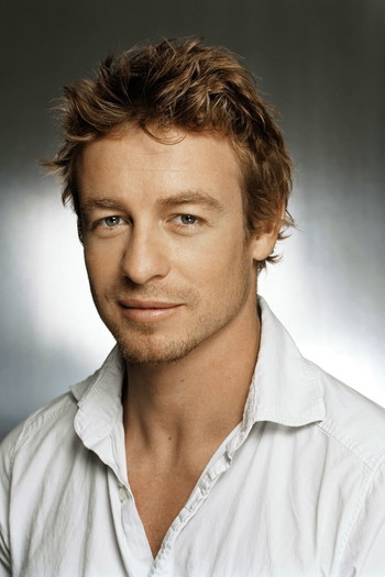 Photo of actor Simon Baker