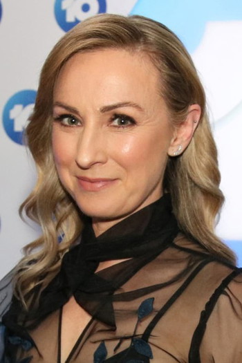 Photo of actress Lisa McCune