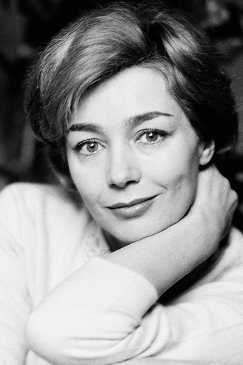 Photo of actress Emmanuelle Riva