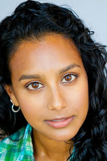 Photo of actress Glenda Braganza