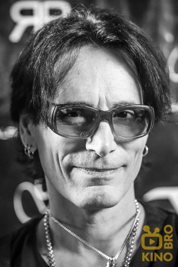 Photo of actor Steve Vai