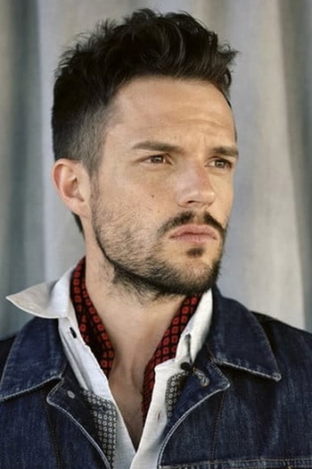 Photo of actor Brandon Flowers