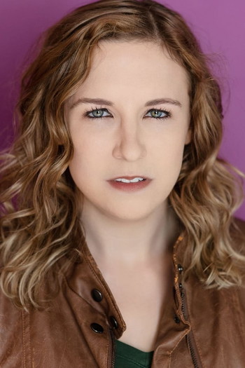 Photo of actress Kristen Marie Perry