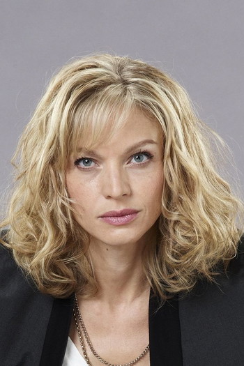 Photo of actress Kristin Lehman