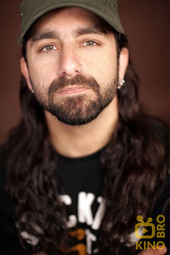 Photo of actor Mike Portnoy