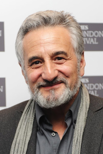 Photo of actor Henry Goodman