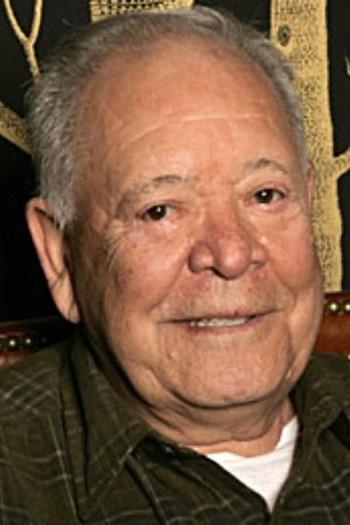 Photo of actor Chalo González