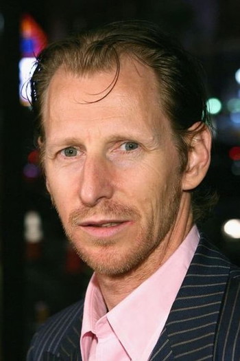 Photo of actor Lew Temple