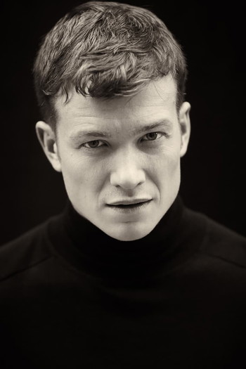 Фото актёра Ed Speleers