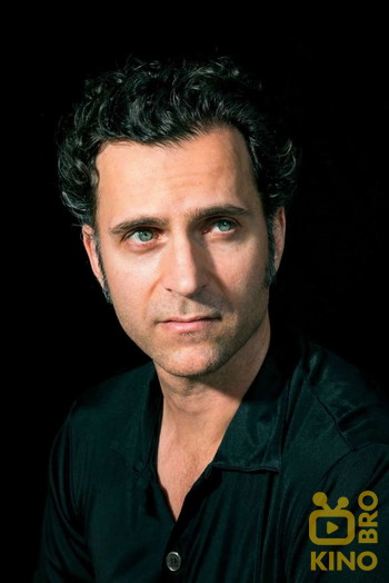 Photo of actor Dweezil Zappa