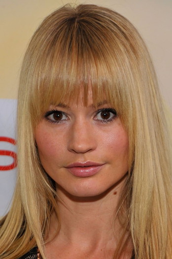 Photo of actress Cameron Richardson