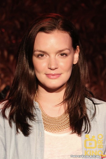 Photo of actor Jennifer Damiano