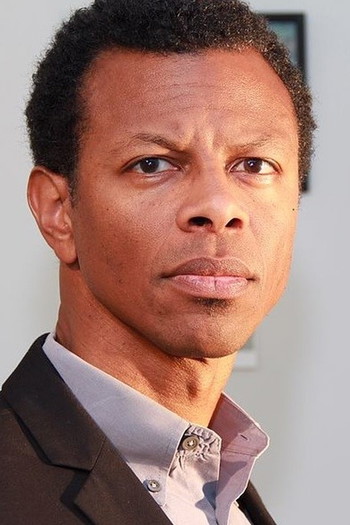 Photo of actor Phil LaMarr