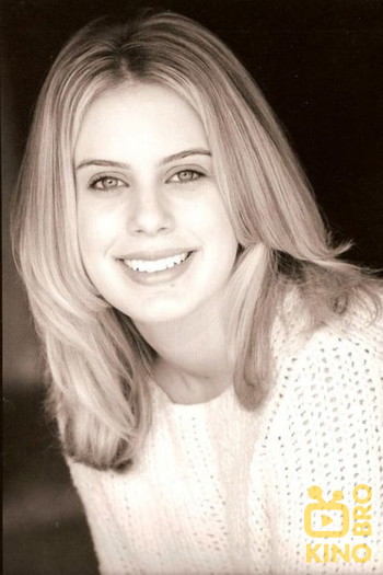 Photo of actress Shannon Chandler