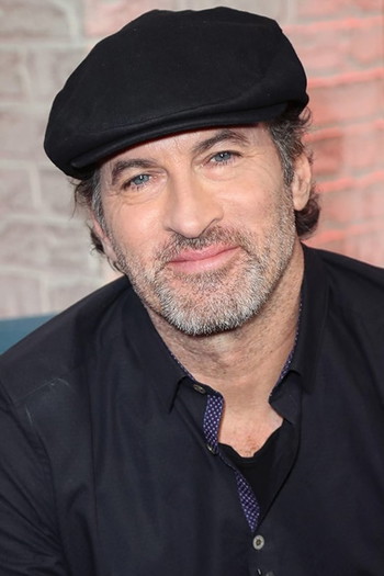 Photo of actor Scott Patterson