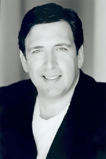 Photo of actor Graeme Kingston