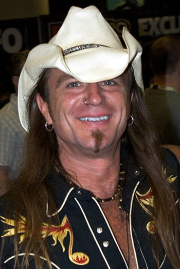 Photo of actor Scott McNeil