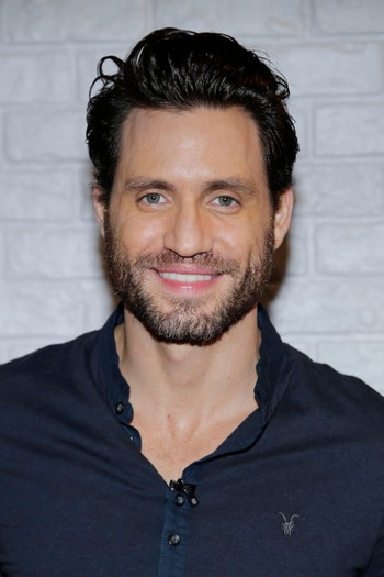 Photo of actor Edgar Ramírez